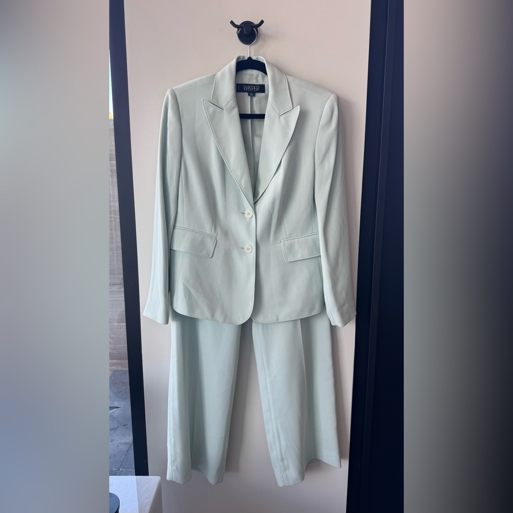 Kasper Mint Green Women’s 10 Petite Suit